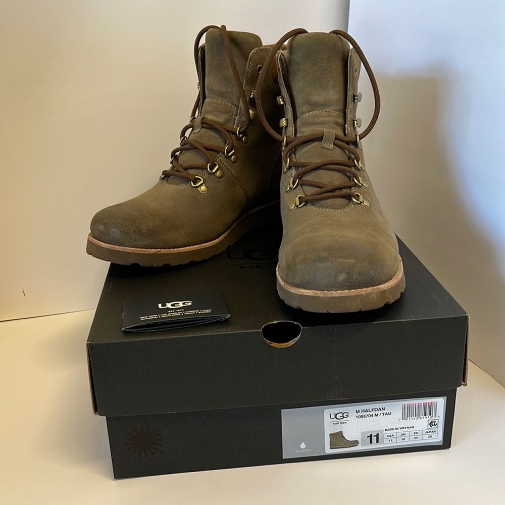 UGG for Men Halfdan boots size 11